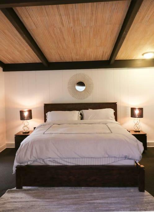Crown Mansion Boutique Hotel & Villas ควาลิคุมบีช ภายนอก รูปภาพ